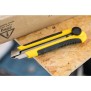 Stanley 0-10-425, cutter dynagrip, maner bi-material, blister, lungime 180 mm, incl. 1 lama segmentata 0.7x25mm