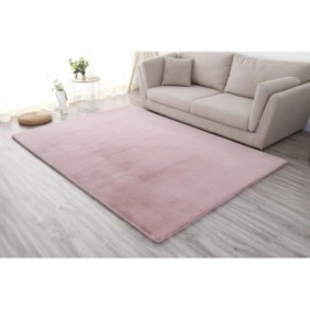 Covor shaggy soft blanita inaltime totala 3.5 cm  greutate covor 2100g/m2 . material : 100&%